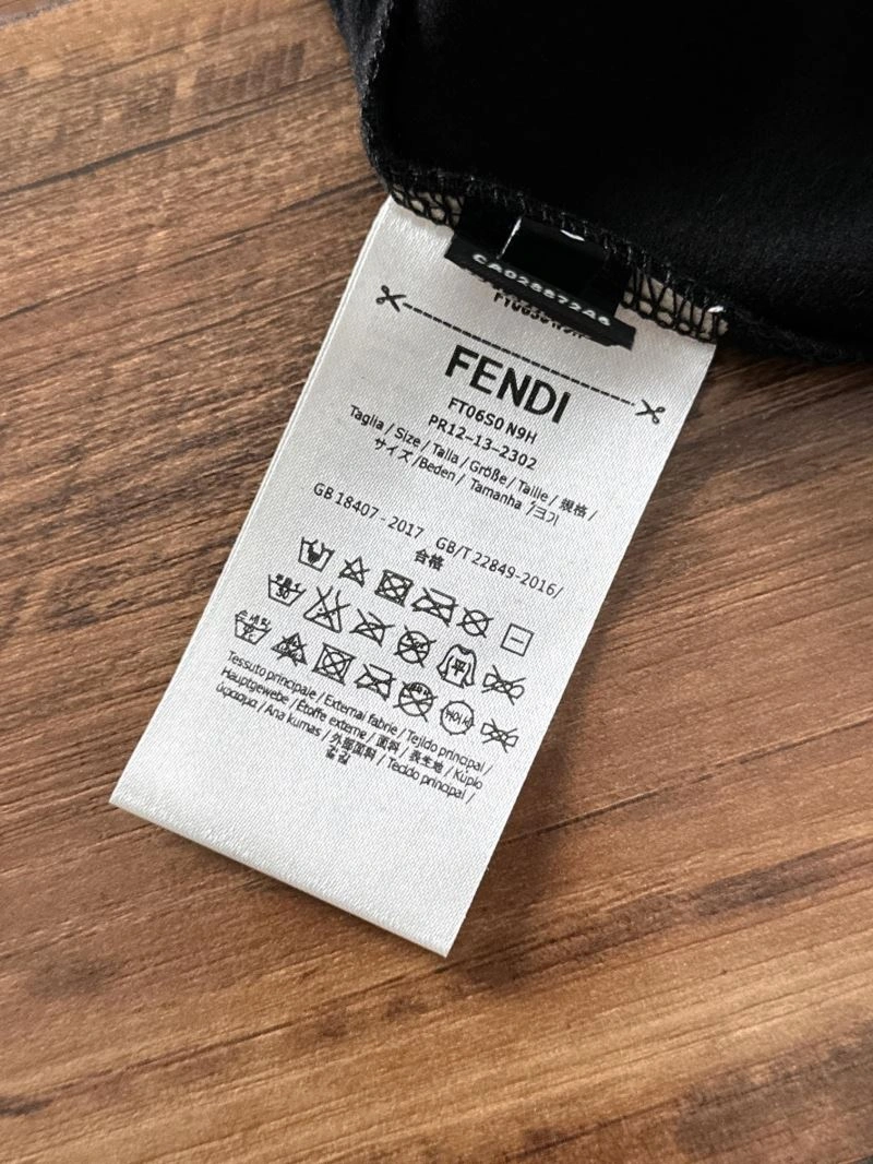 Fendi T-Shirts Durable 122229