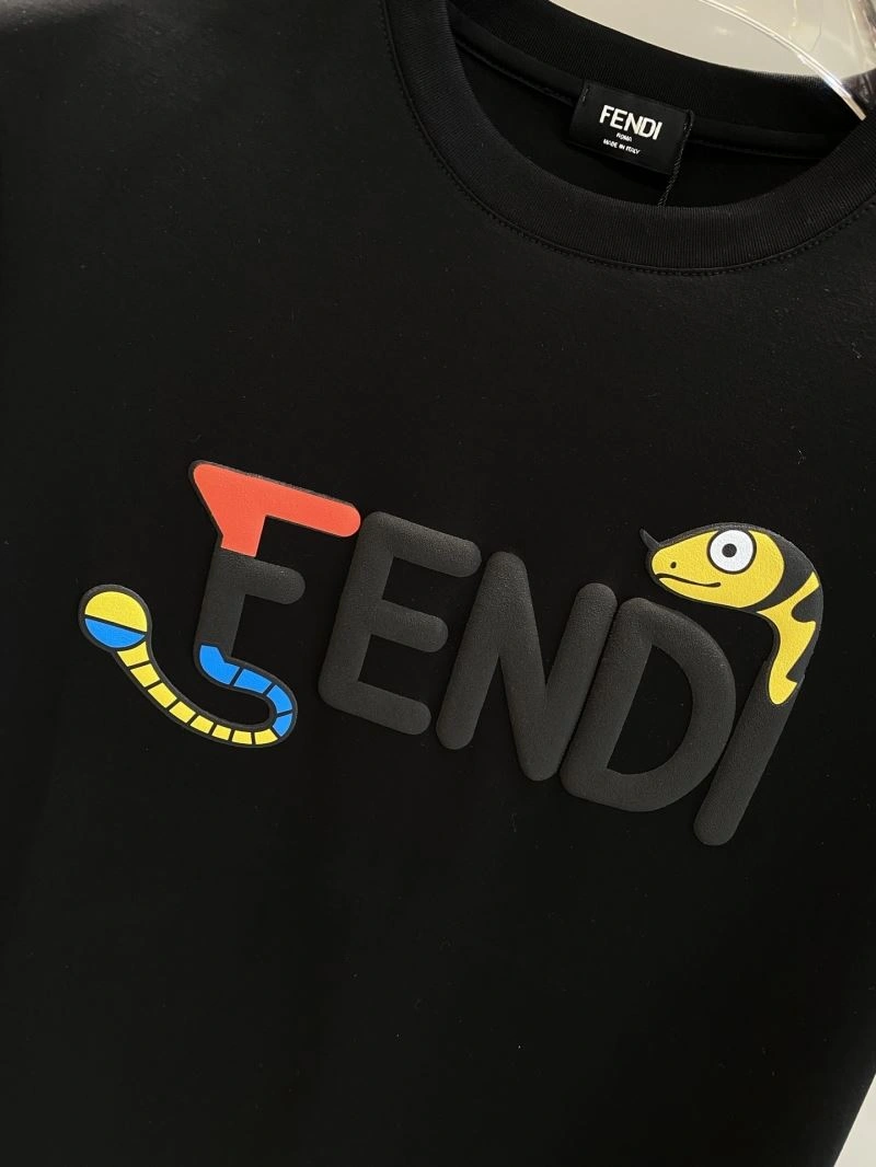 Fendi T-Shirts Minimalist 122246
