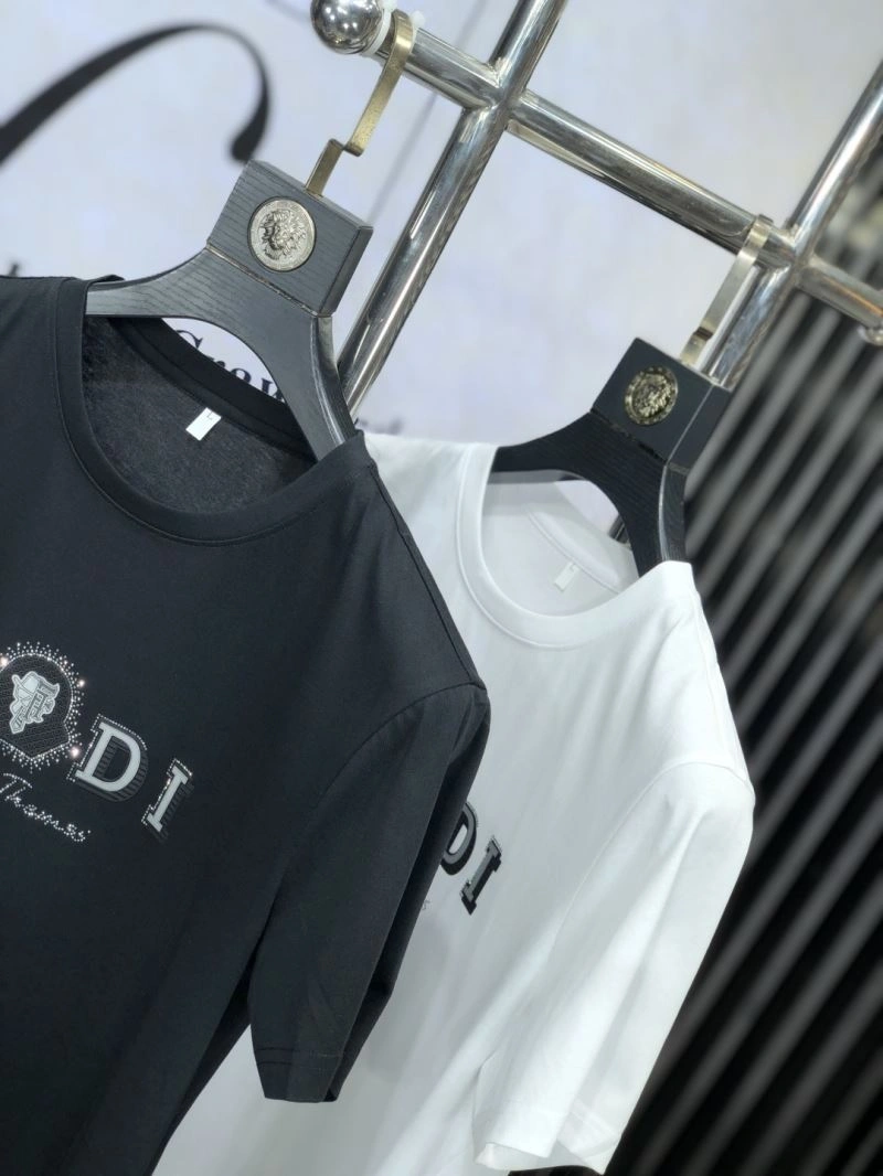 Fendi T-Shirts ComfortFit 122264