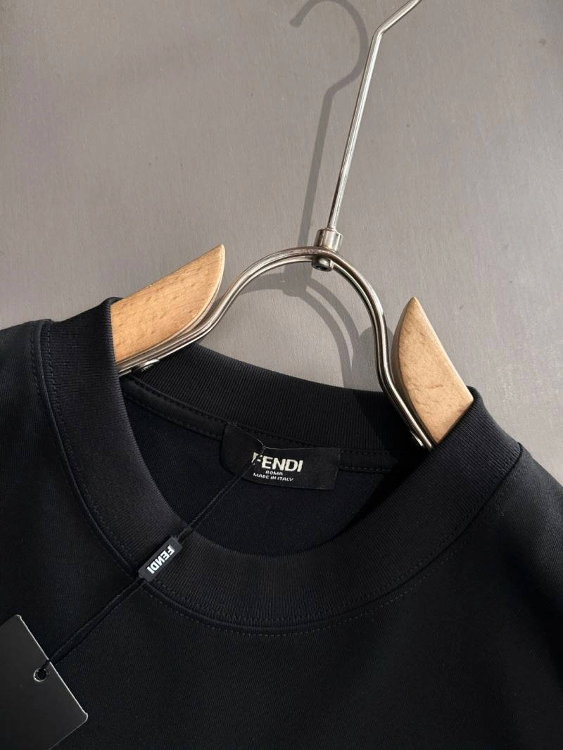 Supportive Fendi T-Shirts 122250