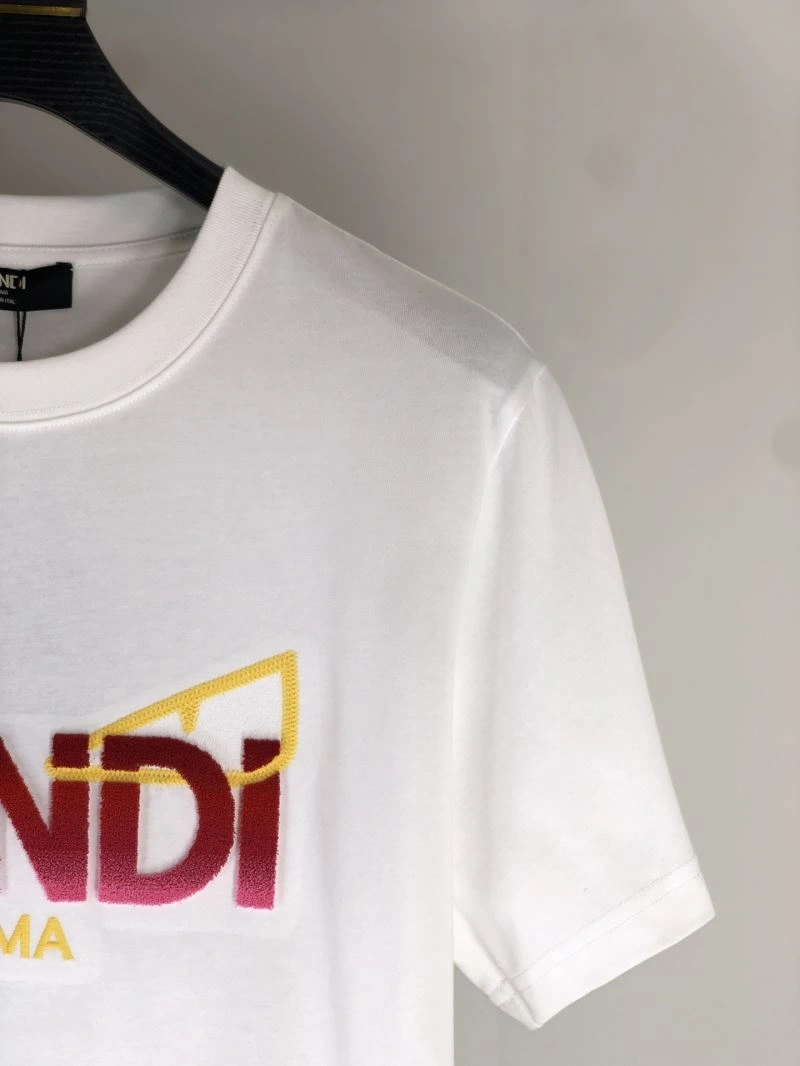 Fendi T-Shirts Stylish 122221