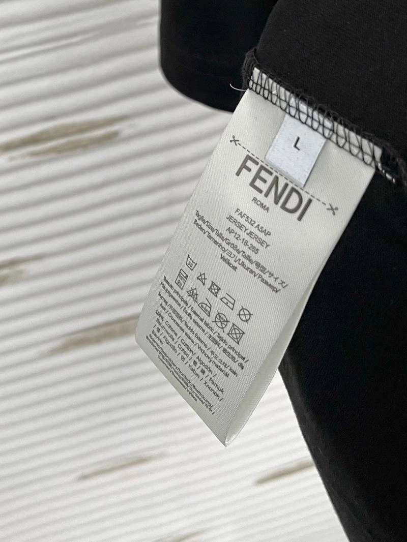 Fendi T-Shirts Fashionable 122201