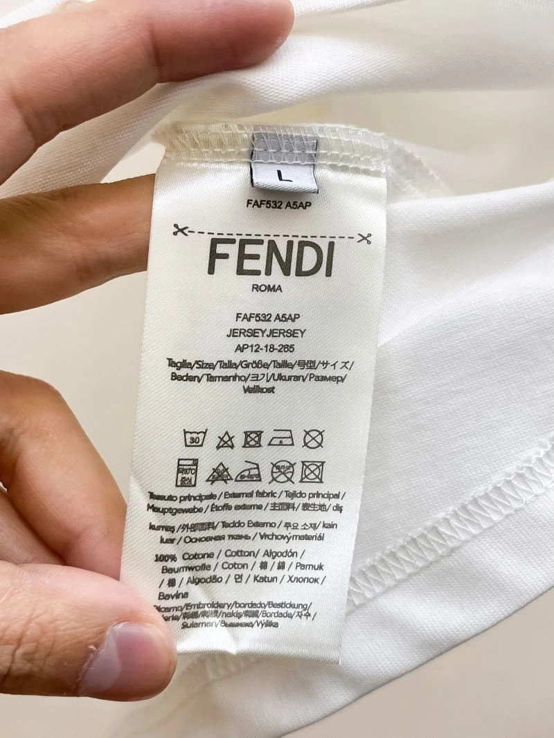 Fendi T-Shirts WaterResistant 122194