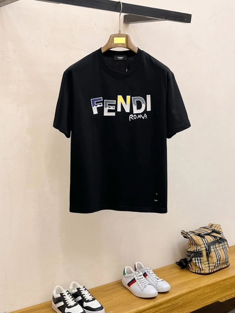 Fendi T-Shirts Resilient 122190