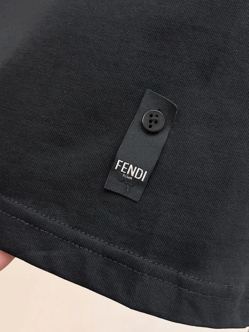 Fendi T-Shirts Resilient 122190