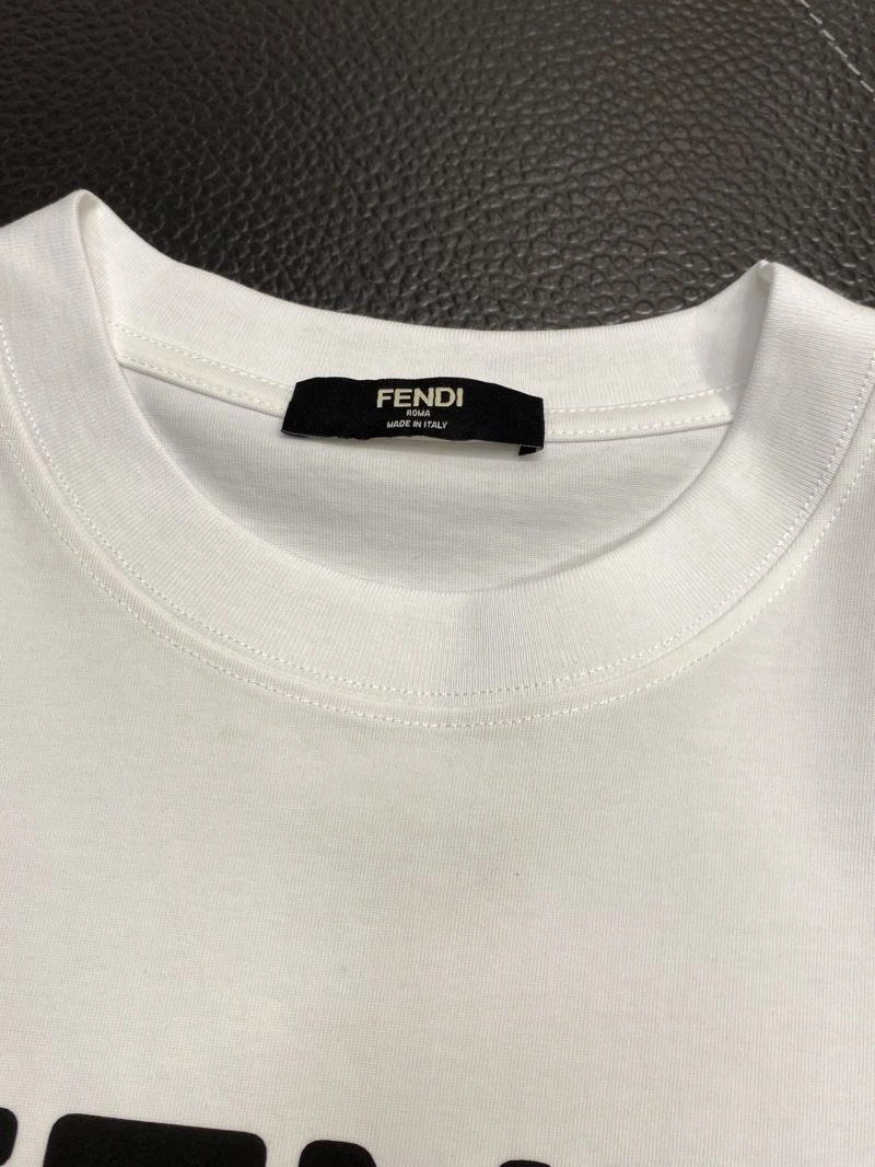 Unisex Fendi T-Shirts 122196