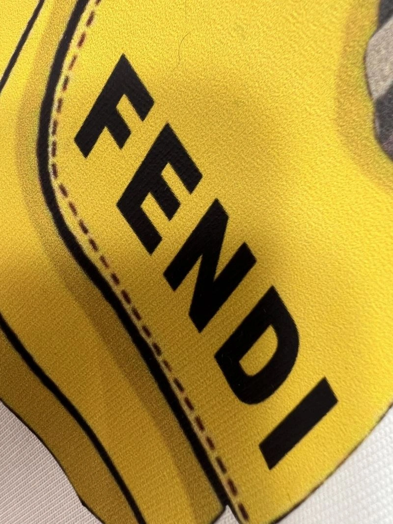 ZipUp Fendi T-Shirts 122189