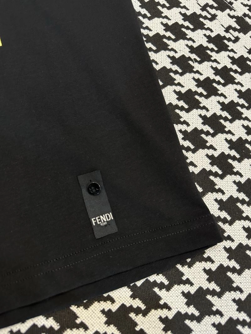 Fendi T-Shirts Minimalist 122021