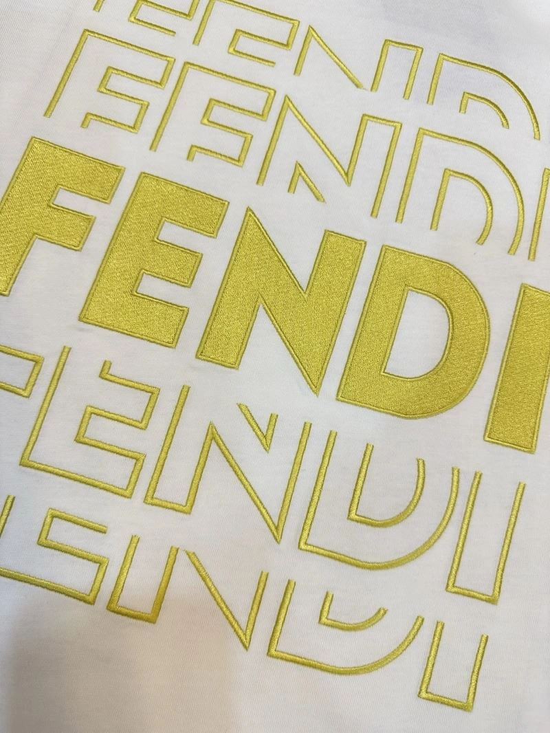 Fendi T-Shirts Minimalist 122021