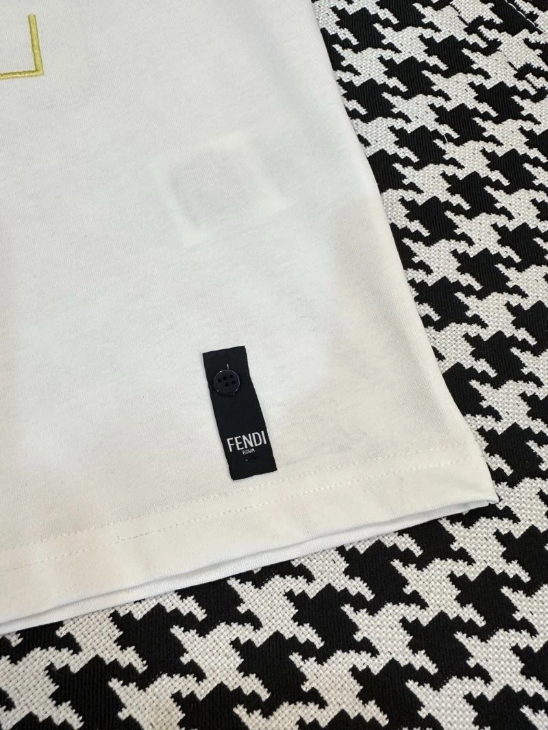 Fendi T-Shirts Minimalist 122021