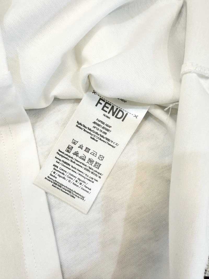 Fendi T-Shirts Minimalist 122021