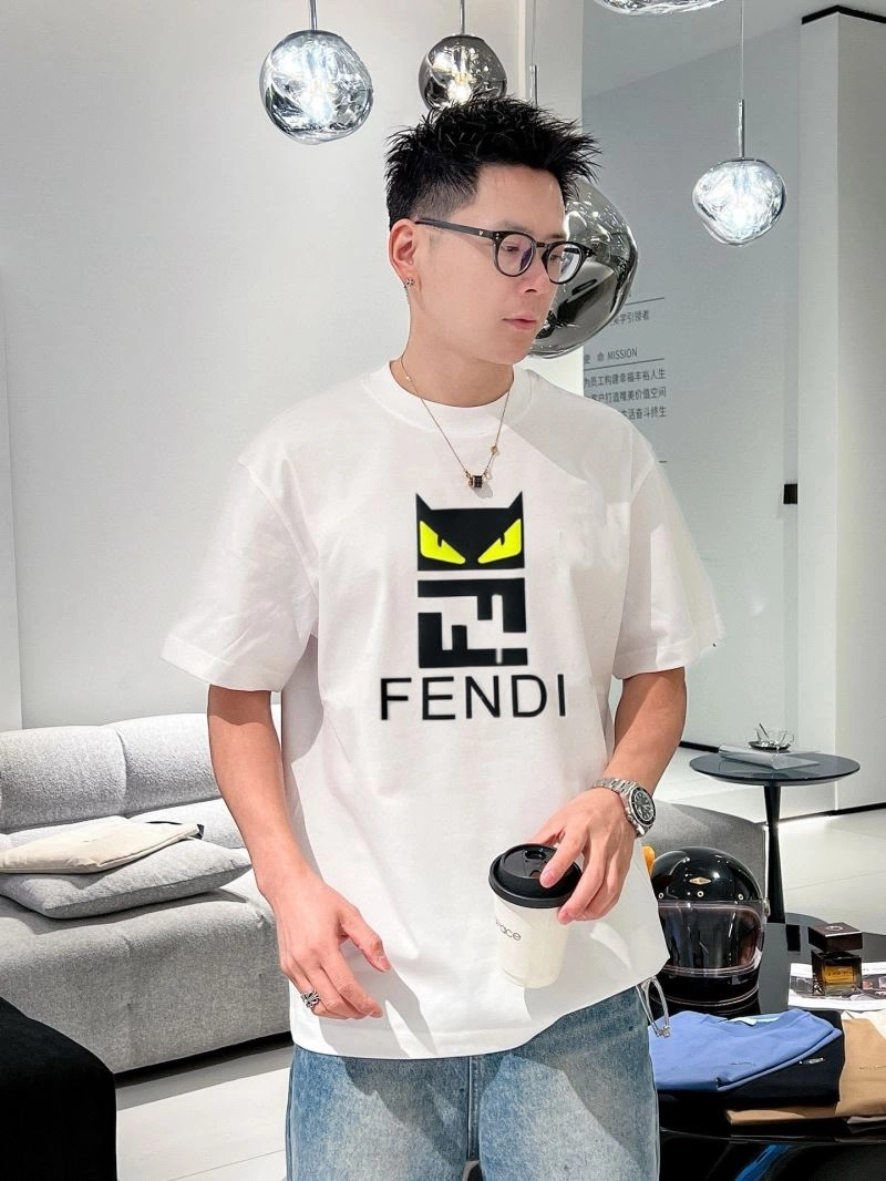 Comfortable Fendi T-Shirts 122045