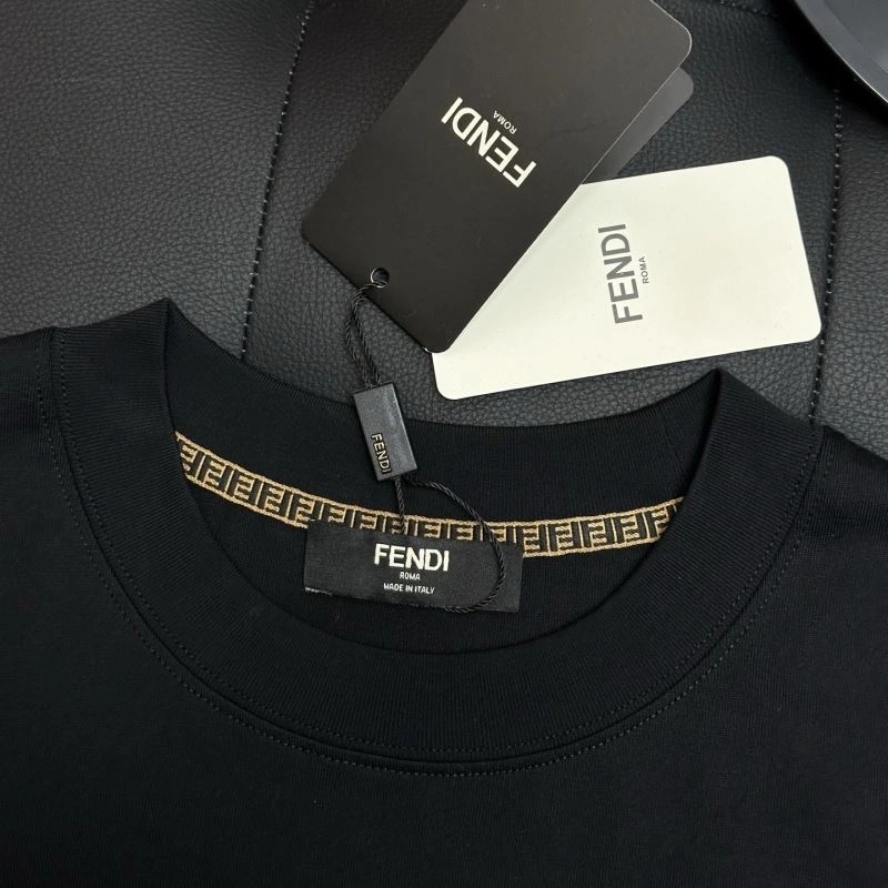 Fendi T-Shirts ModernLook 122030