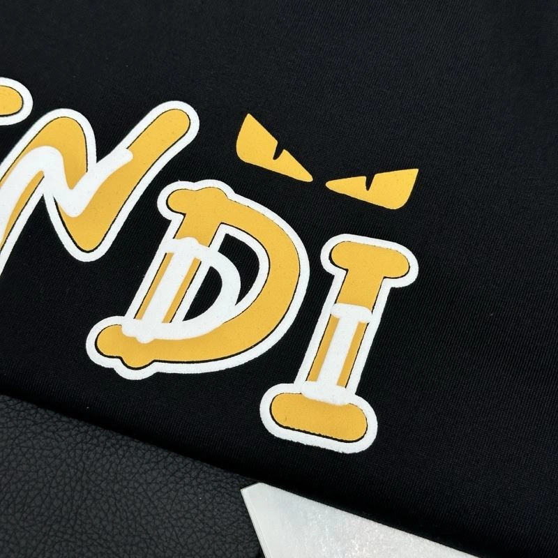 Fendi T-Shirts ModernLook 122030