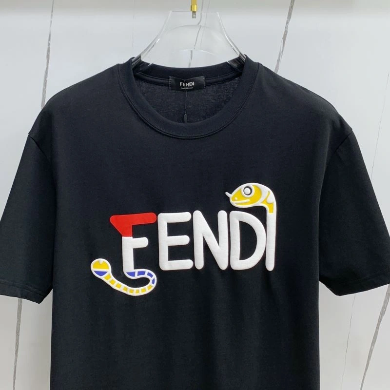 Compact Fendi T-Shirts 122043