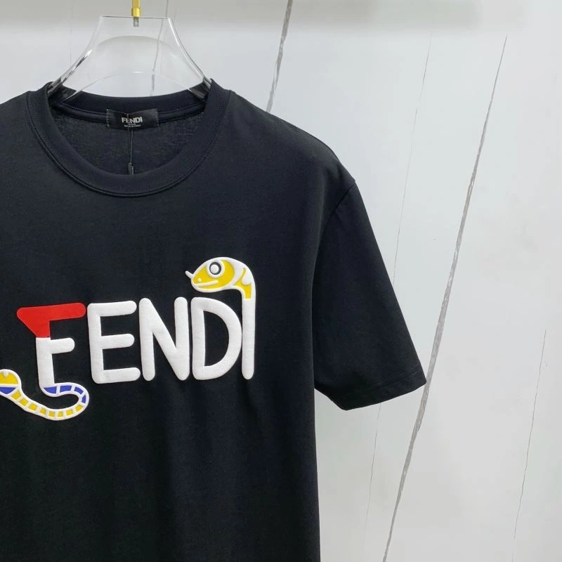 Compact Fendi T-Shirts 122043