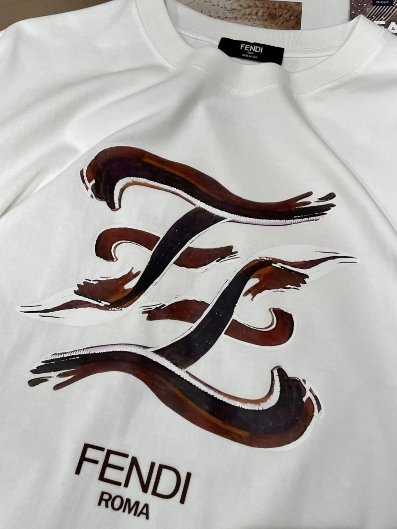 Fendi T-Shirts Cozy 122025