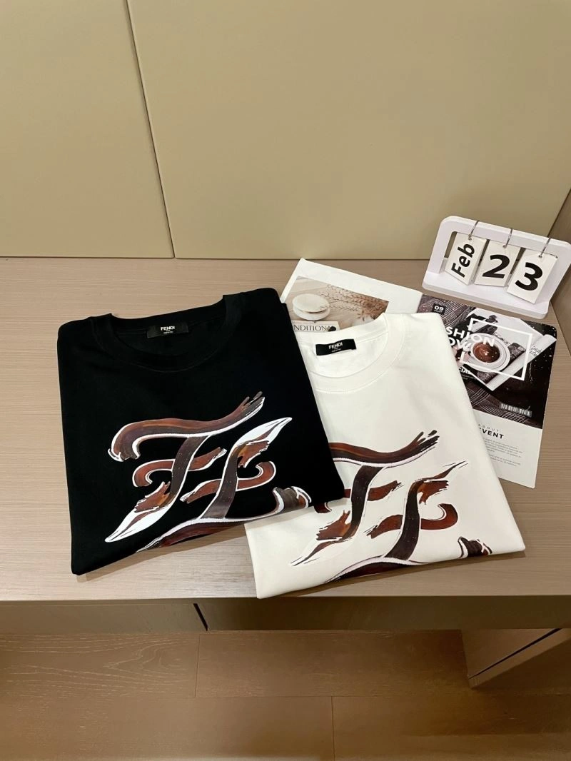 Fendi T-Shirts Cozy 122025