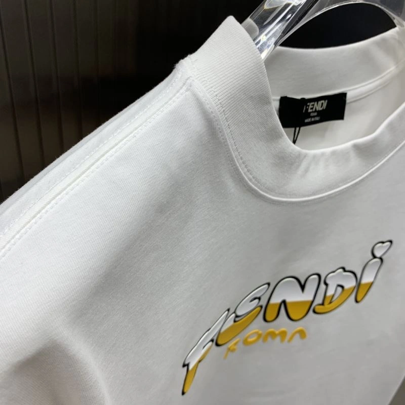 Fendi T-Shirts Fashionable 122036