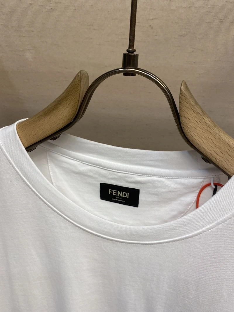 Fendi T-Shirts Durable 121991