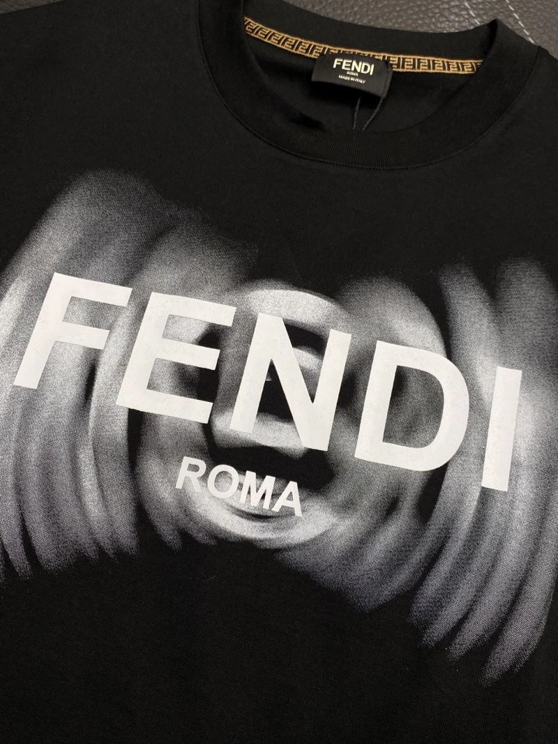 Snug Fendi T-Shirts 121985