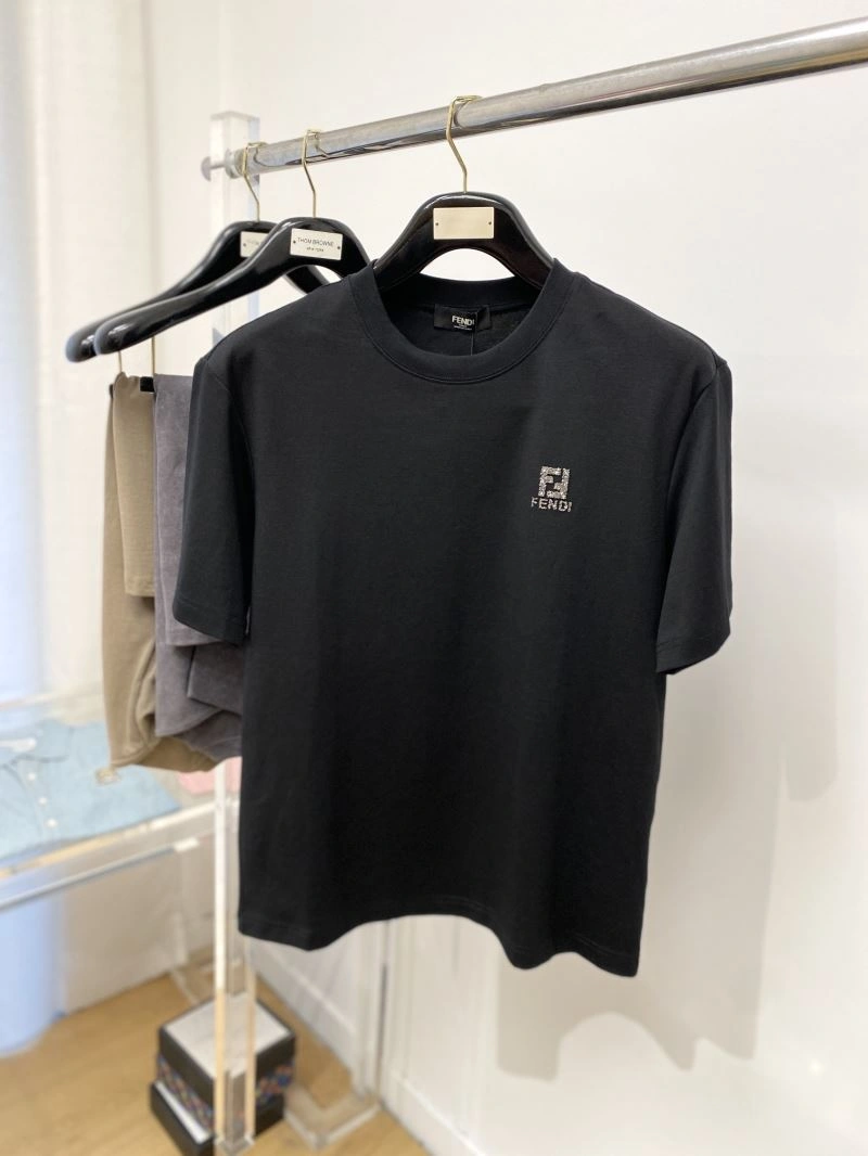 Fendi T-Shirts TimelessDesign 121990