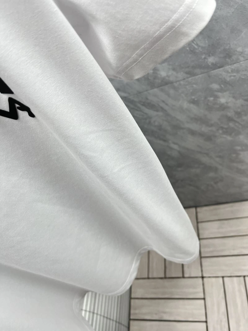 Fendi T-Shirts Upgraded 122010