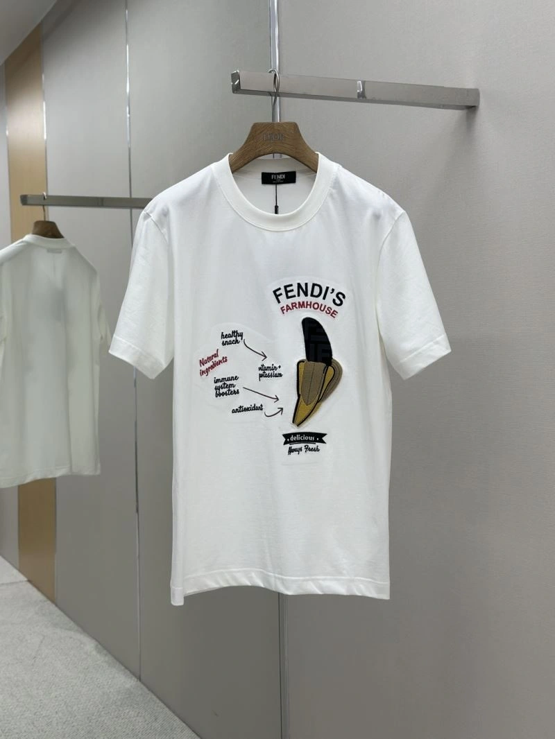 Tailored Fendi T-Shirts 121986