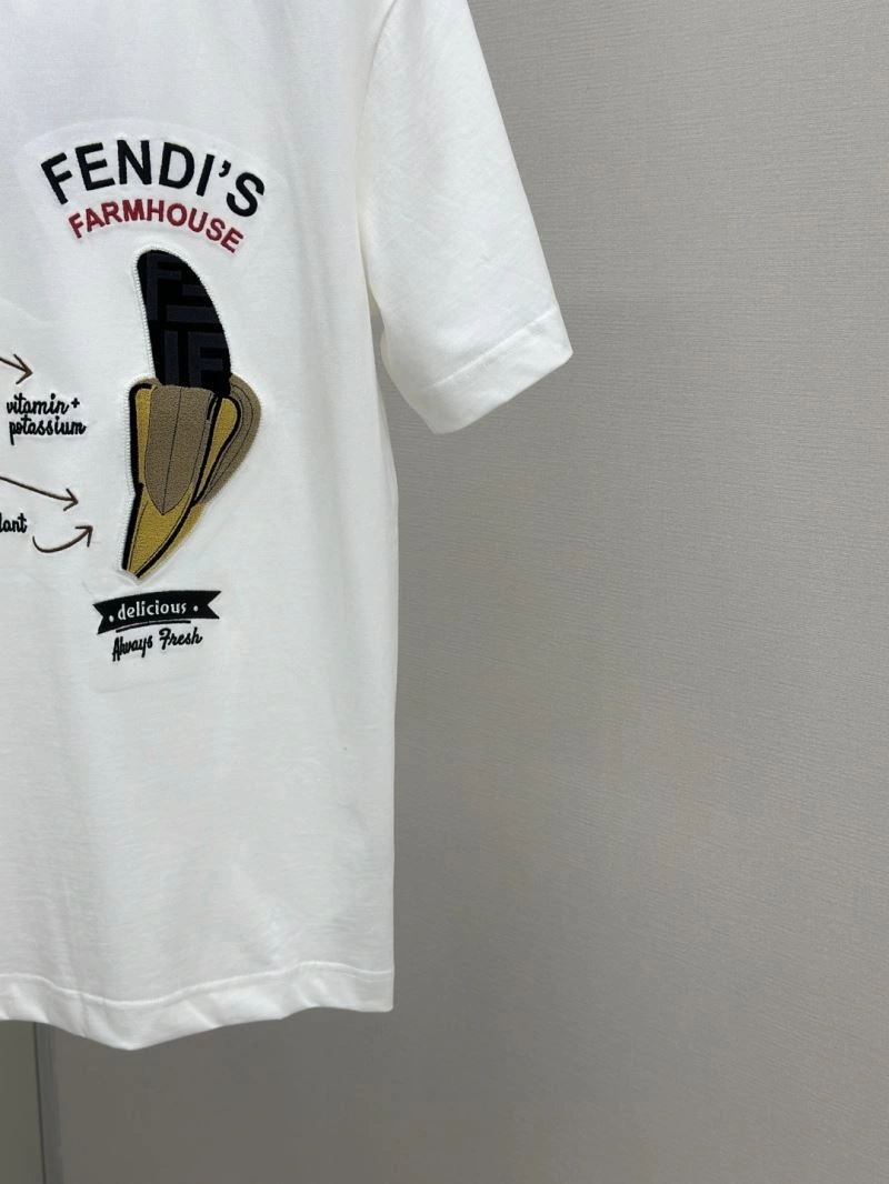 Tailored Fendi T-Shirts 121986