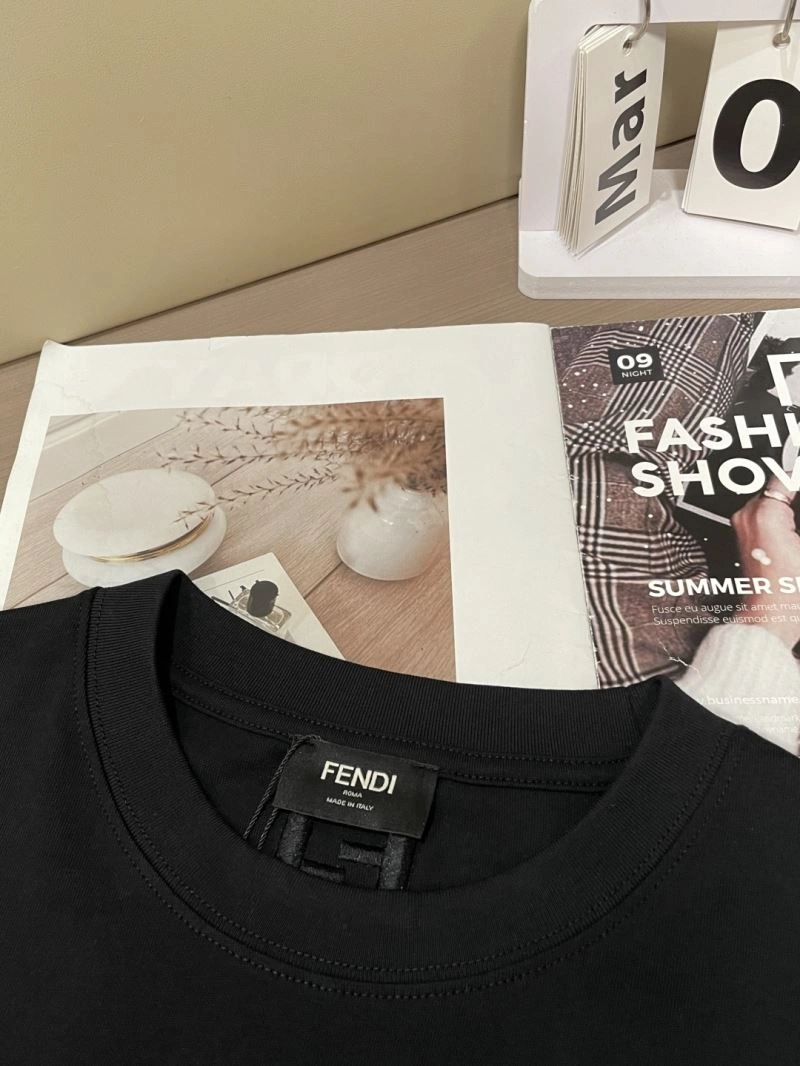 Fendi T-Shirts ComfortFit 121998