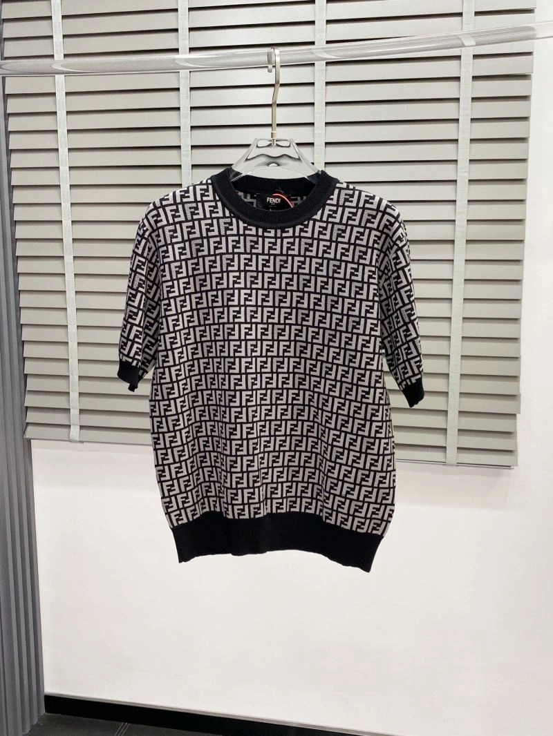 Fendi T-Shirts Lightweight 121975