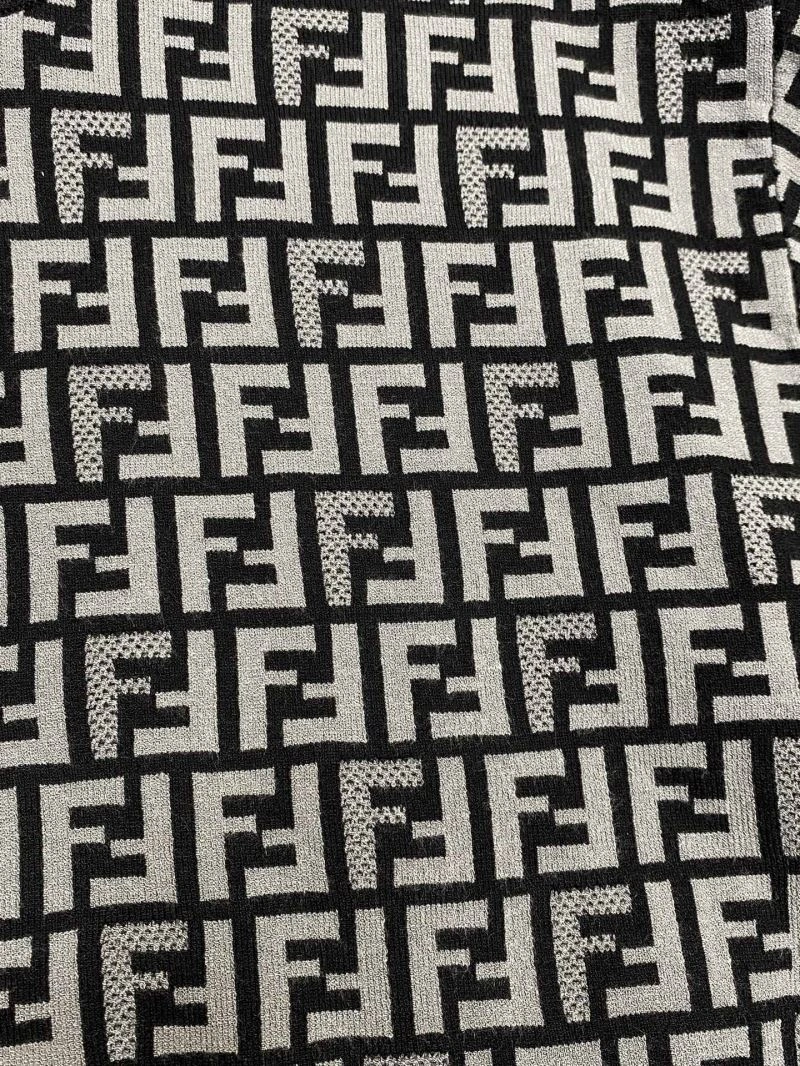 Fendi T-Shirts Lightweight 121975