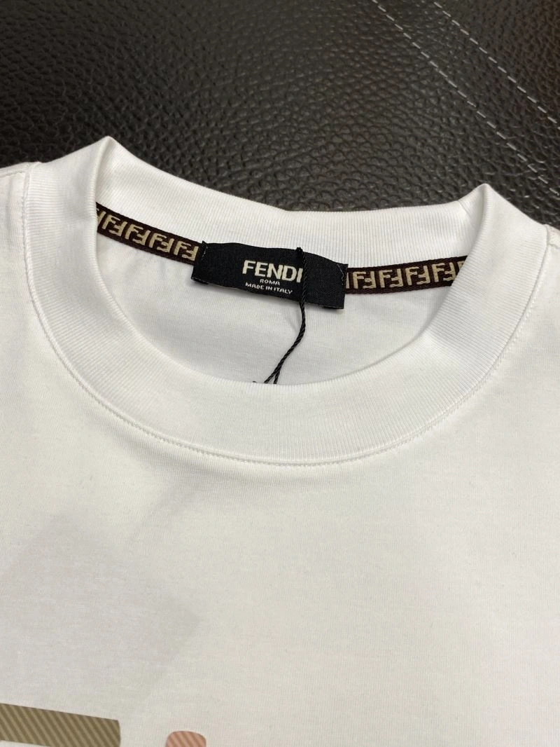 Sustainable Fendi T-Shirts 121973