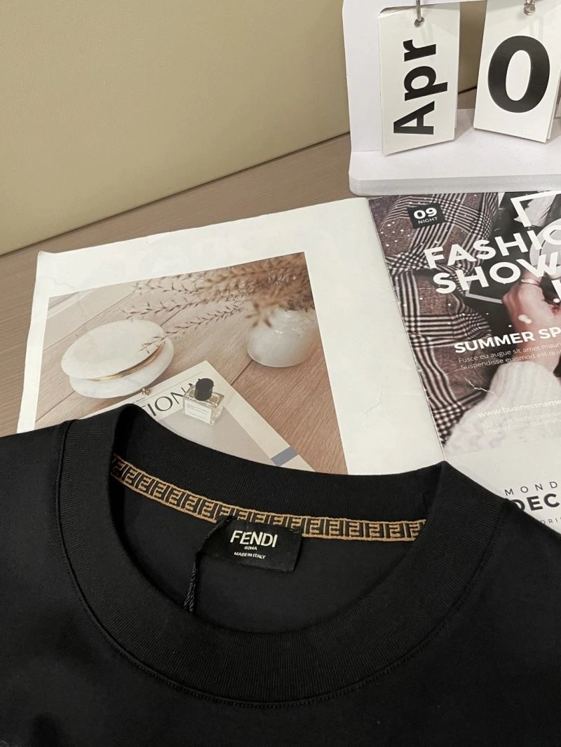 Fendi T-Shirts Stretchable 121969
