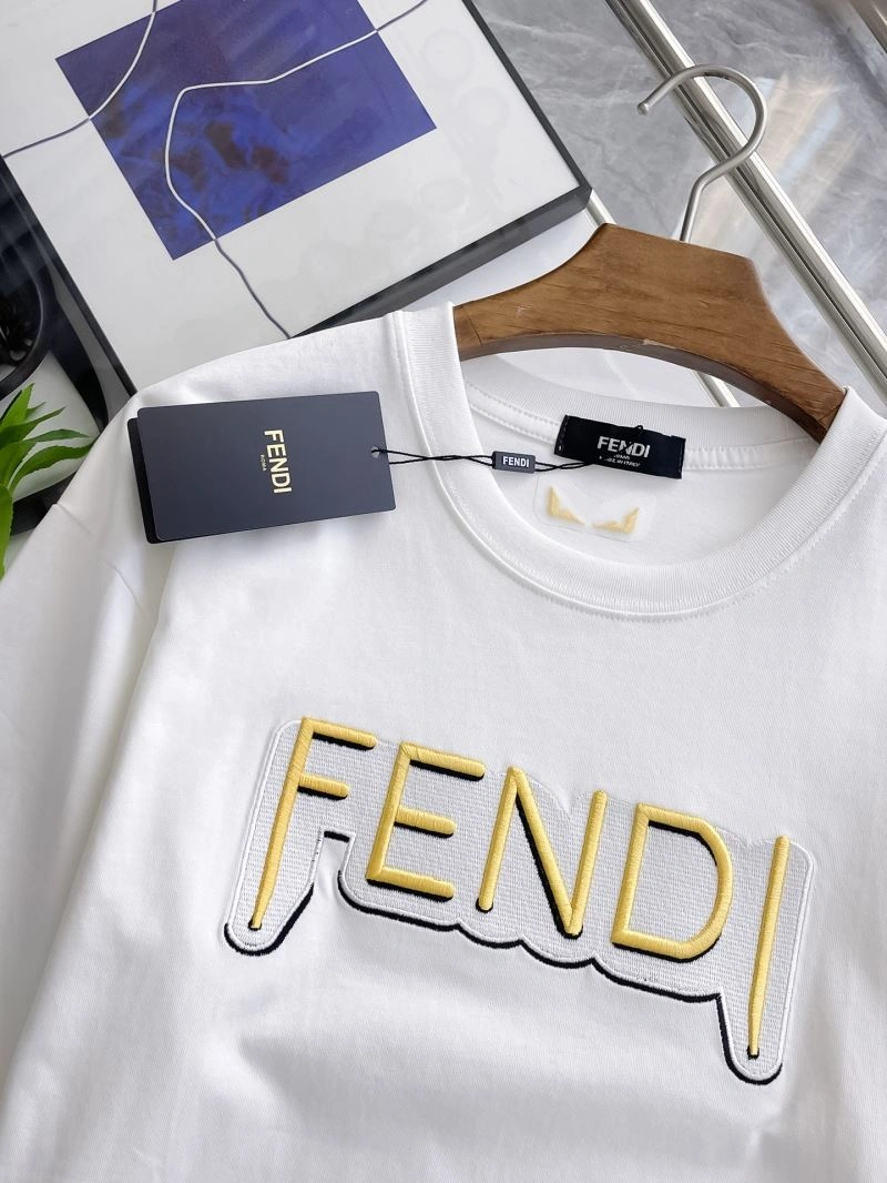 Contemporary Fendi T-Shirts 121948