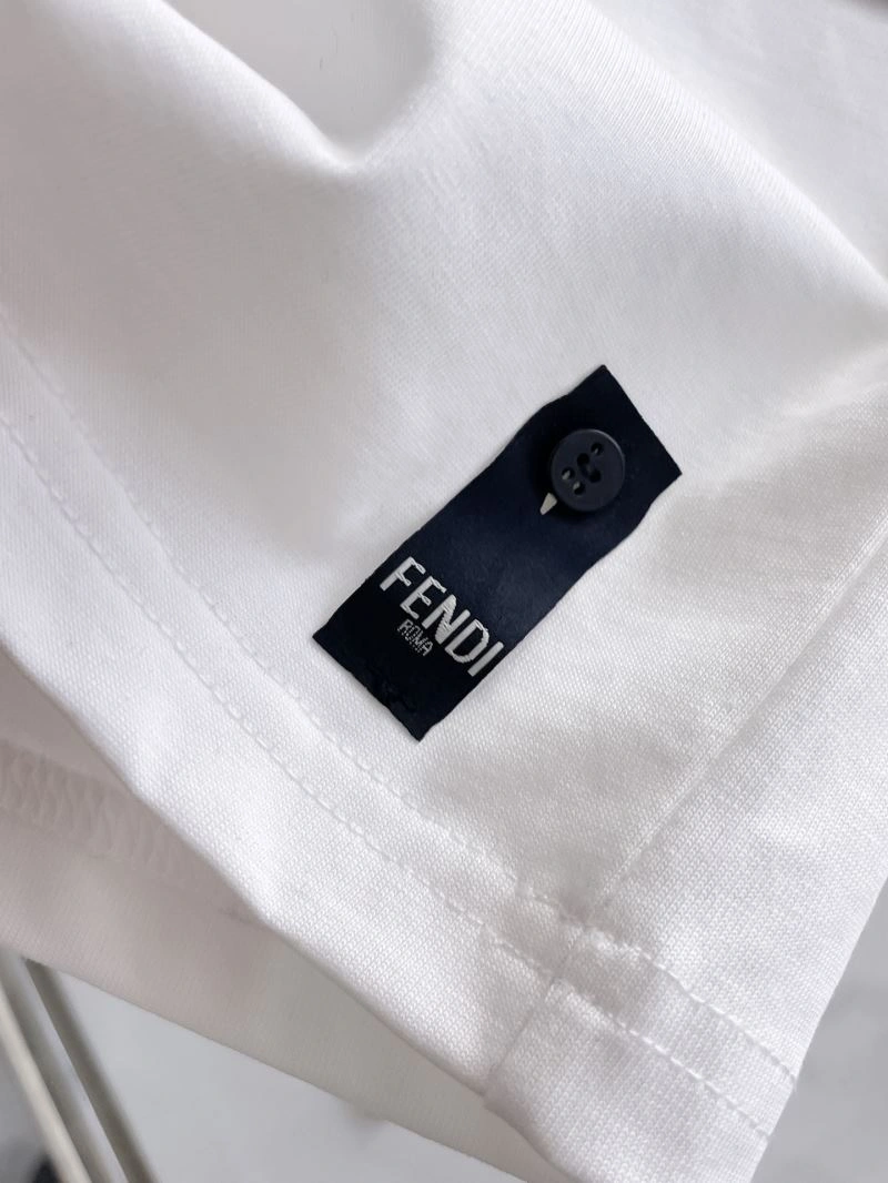 Contemporary Fendi T-Shirts 121948