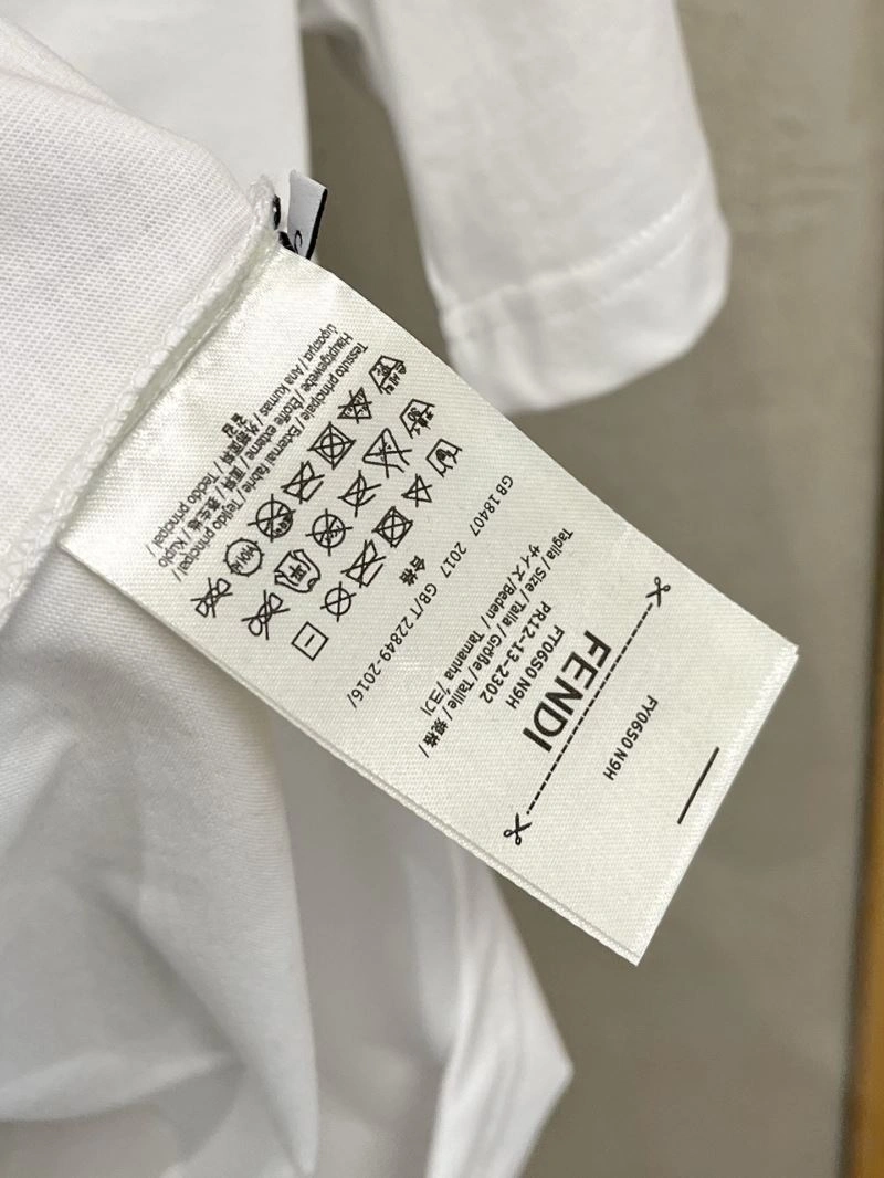 WrinkleFree Fendi T-Shirts 121960