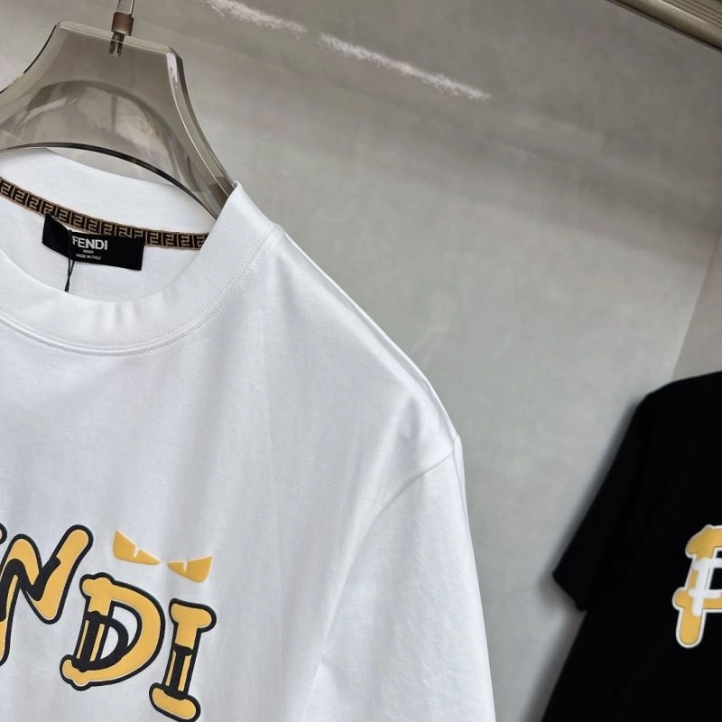 Fendi T-Shirts Effortless 121961
