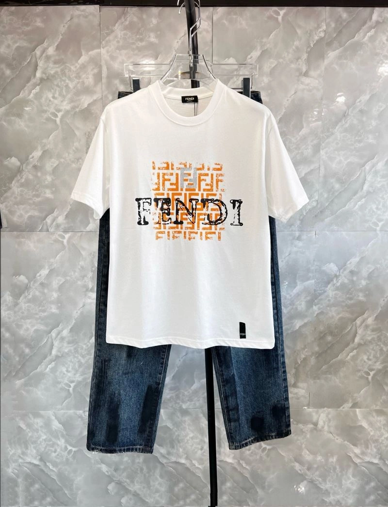 Fendi T-Shirts EasyMatch 121947