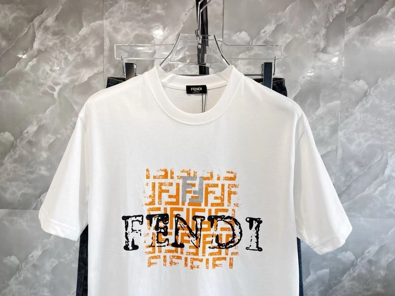 Fendi T-Shirts EasyMatch 121947