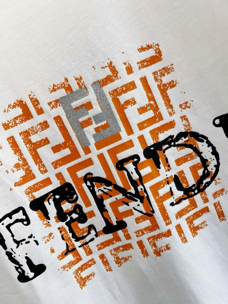 Fendi T-Shirts EasyMatch 121947