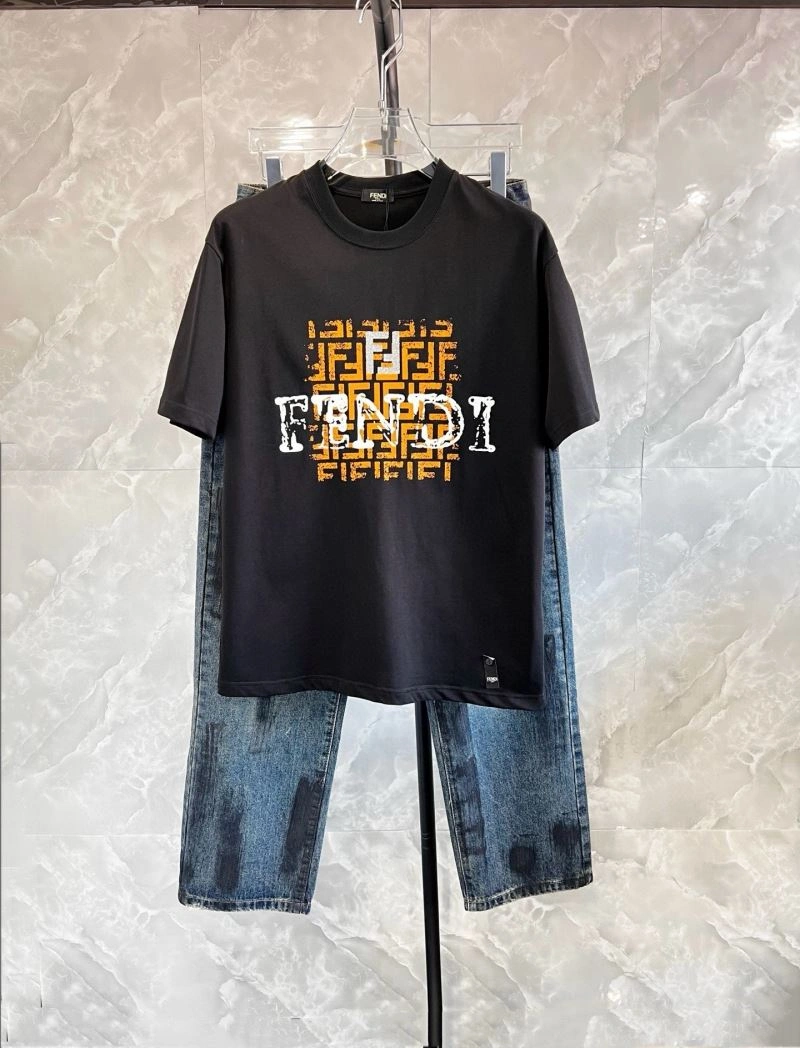 Fendi T-Shirts EasyMatch 121947