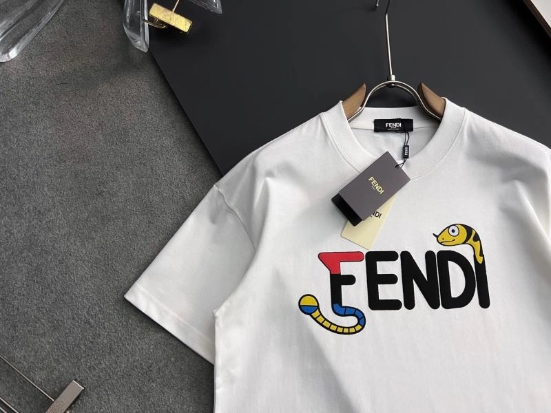 Sleek Fendi T-Shirts 121941