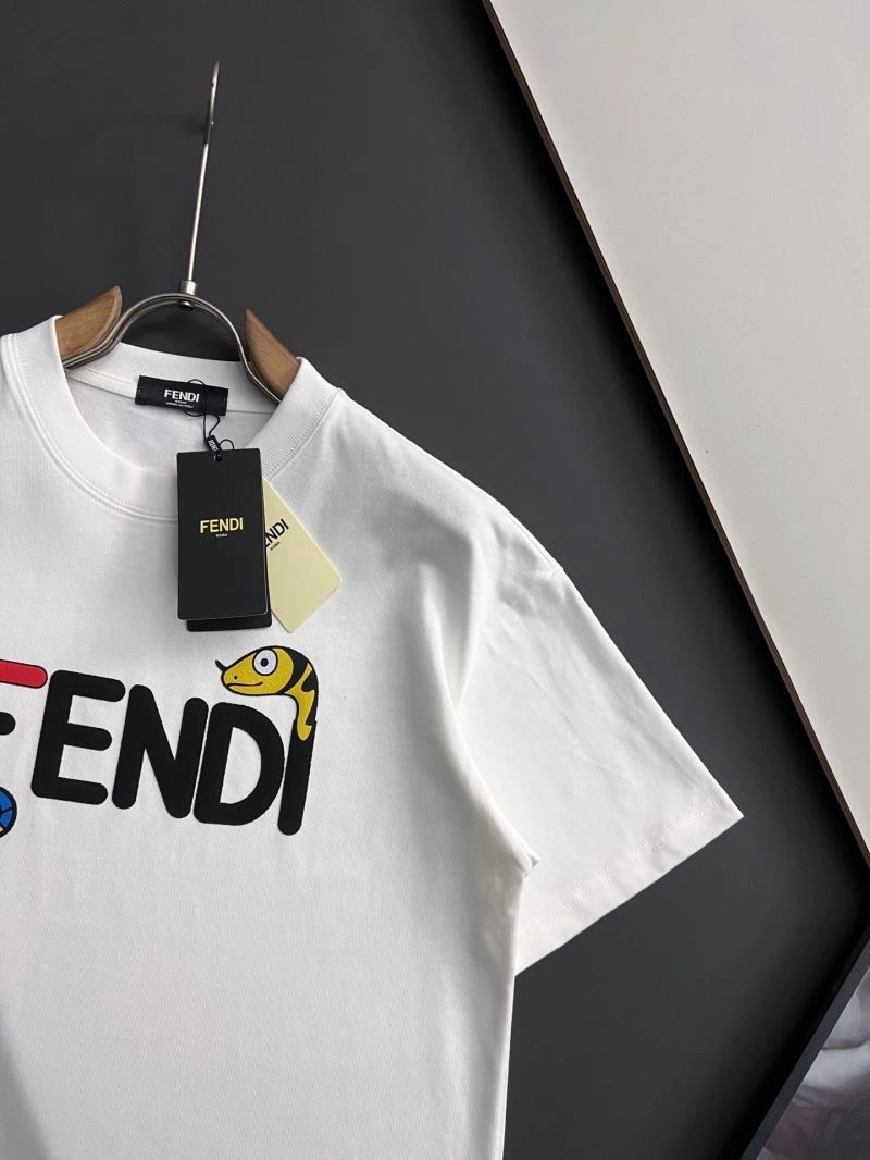 Sleek Fendi T-Shirts 121941