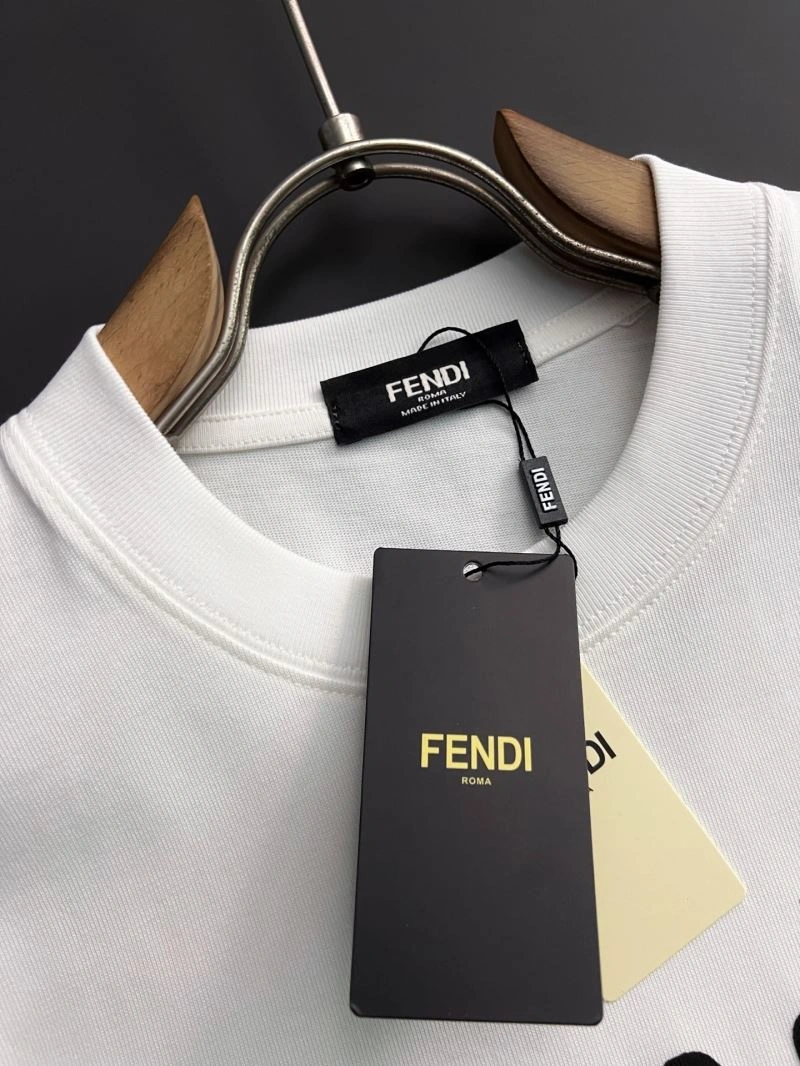 Sleek Fendi T-Shirts 121941