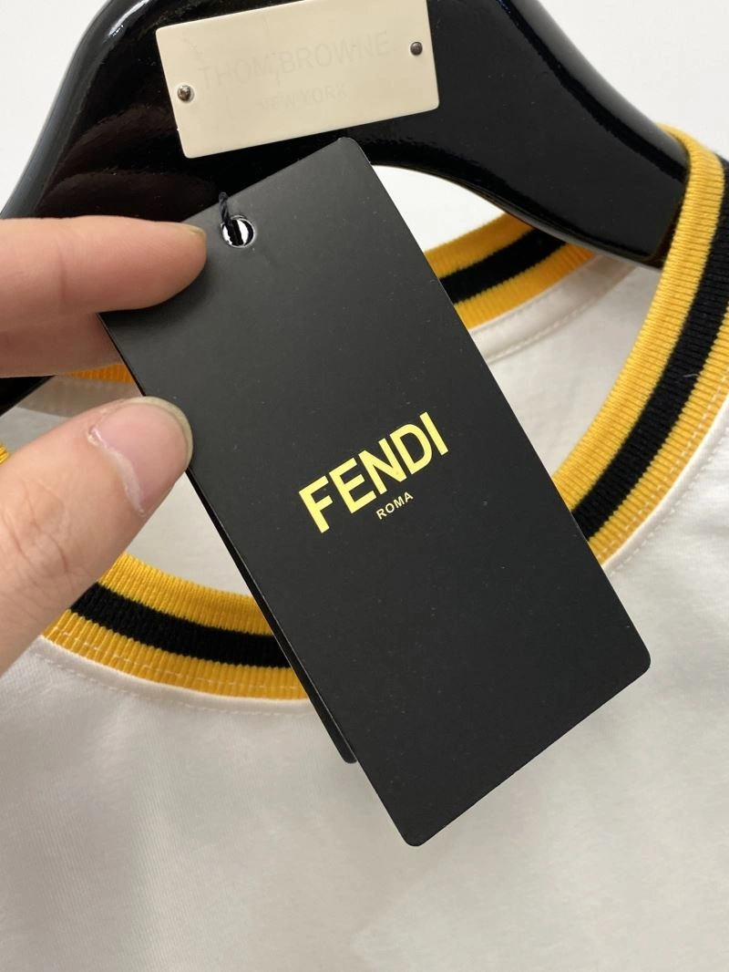 Fendi T-Shirts Sophisticated 121943