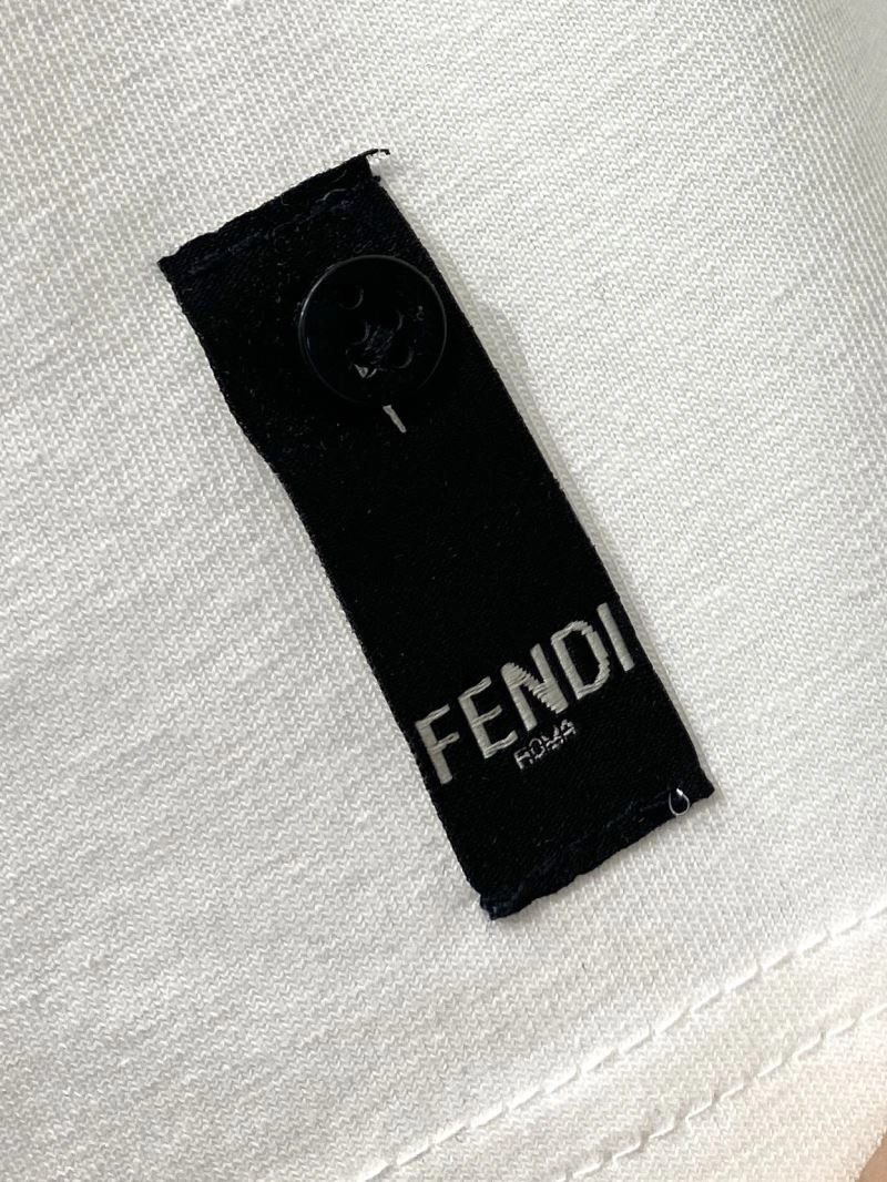 Fendi T-Shirts Sophisticated 121943