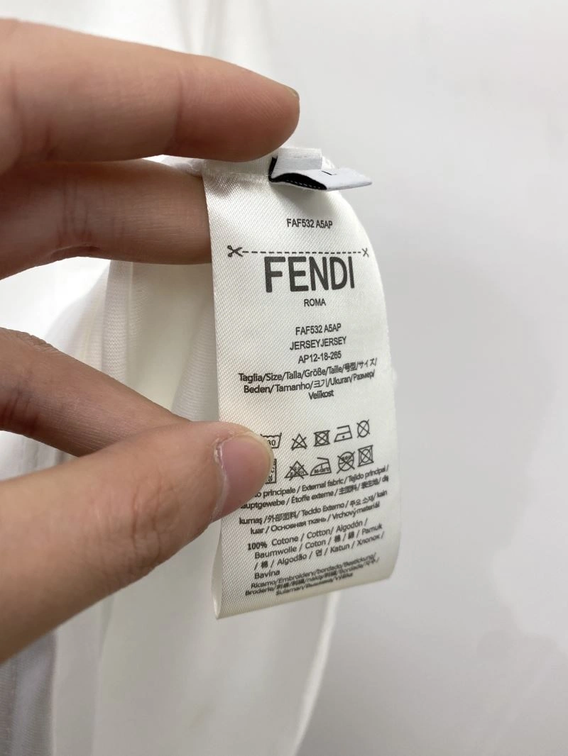 Fendi T-Shirts Sophisticated 121943