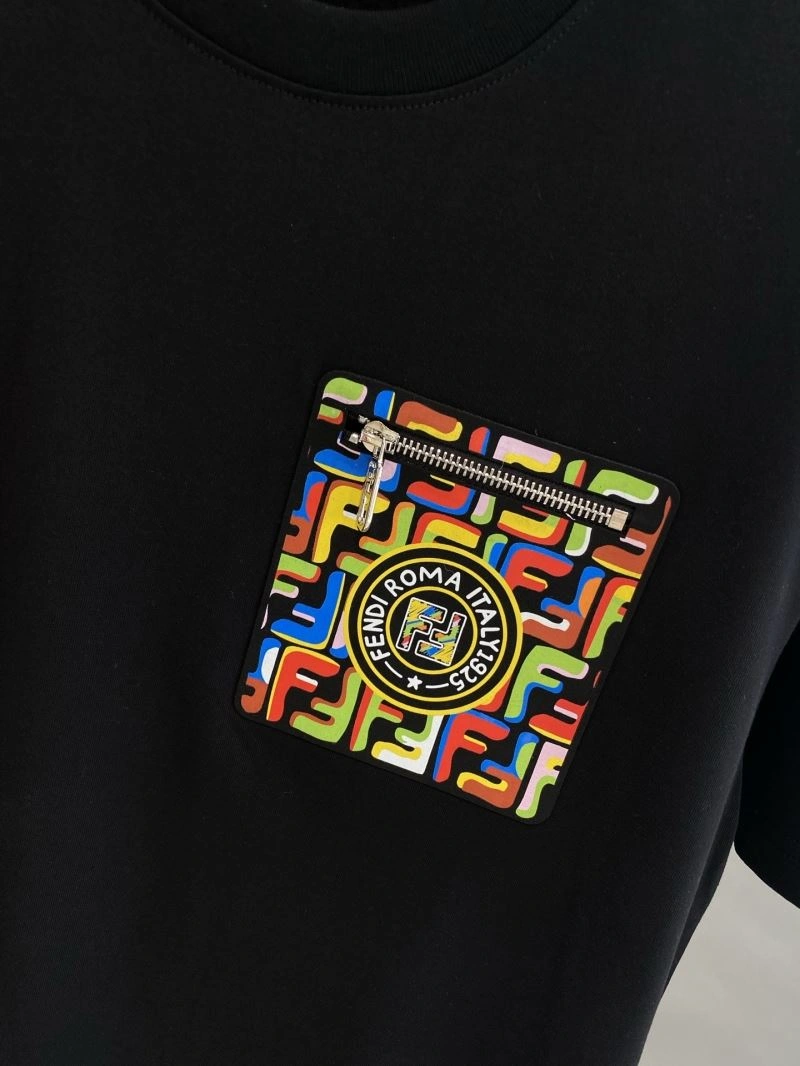 Effortless Fendi T-Shirts 121939