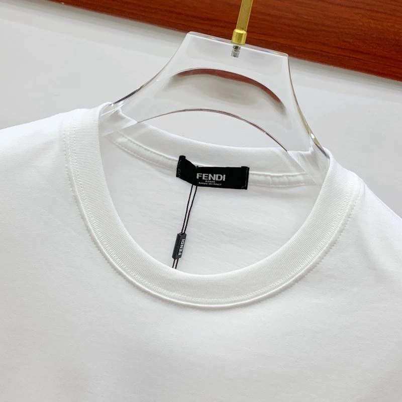 SmoothTexture Fendi T-Shirts 121901